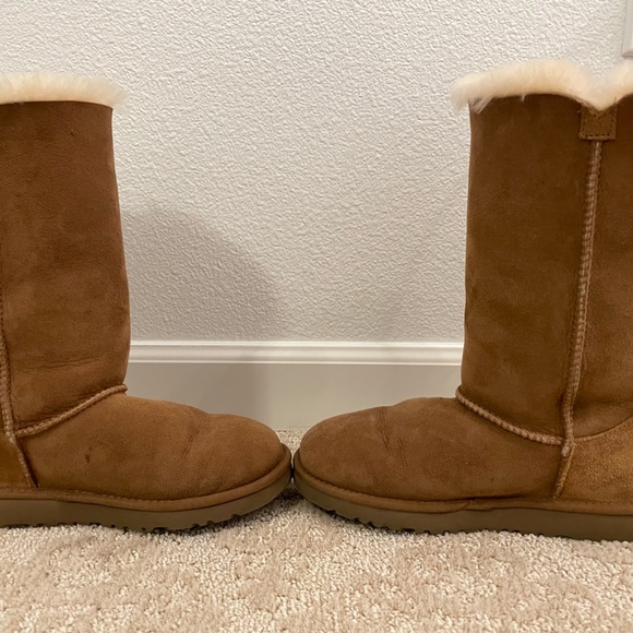 UGG Bailey Button Boots - Picture 2 of 9